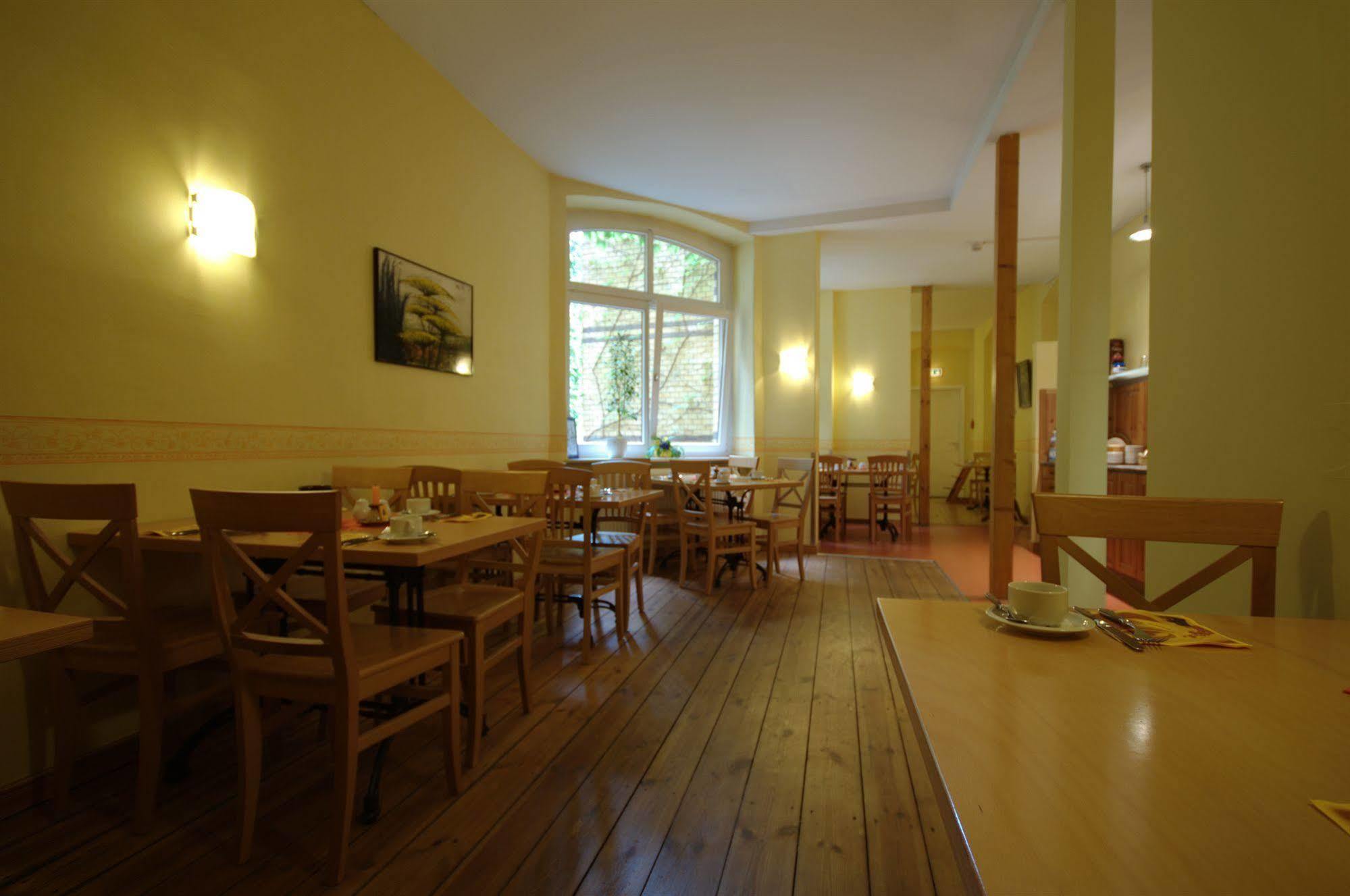 Ringhotel Schwarzer Baer Wittenberg ภายนอก รูปภาพ