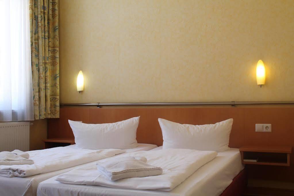 Ringhotel Schwarzer Baer Wittenberg ภายนอก รูปภาพ